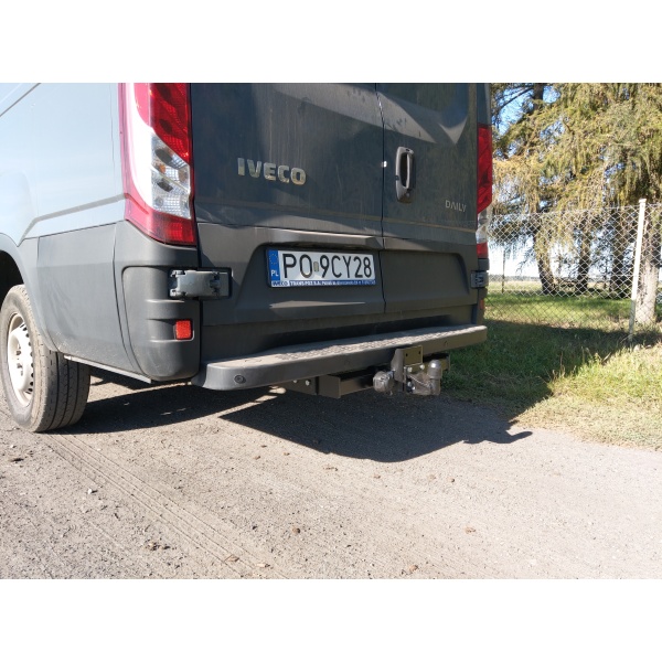 Hak holowniczy Iveco 